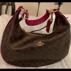 Coach purse and wristlet